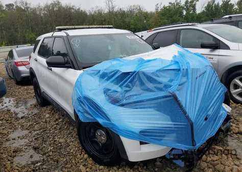 2021 Ford Explorer Police Interceptor from USA, damaged, VIN 1FM5K8AB4MGA07654